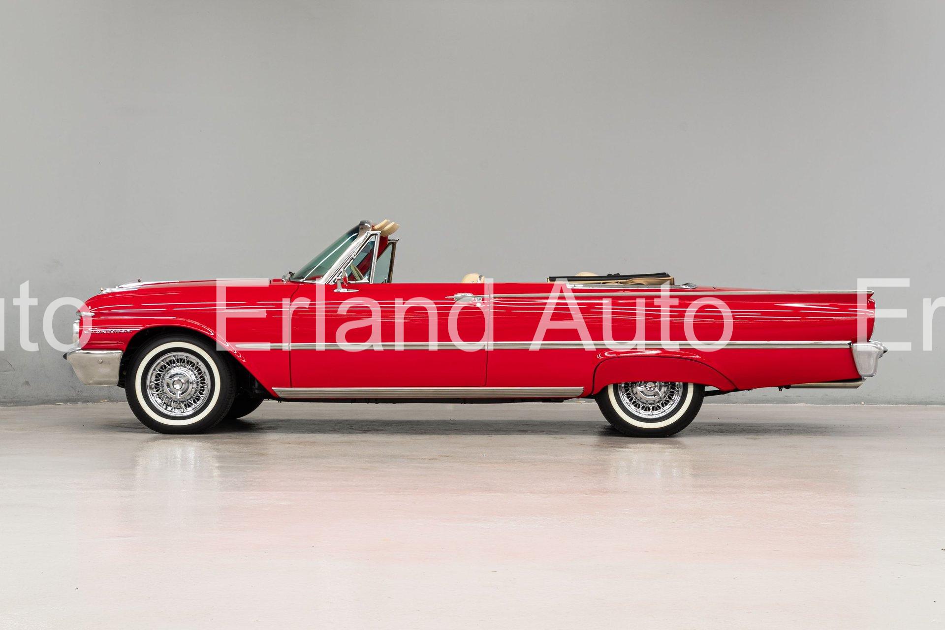 1961 Ford Galaxie 500 Sunliner