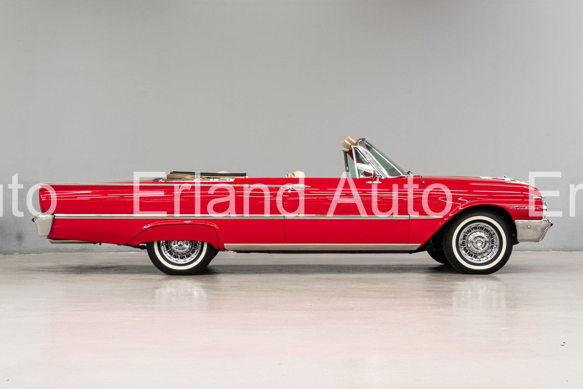 1961 Ford Galaxie 500 Sunliner