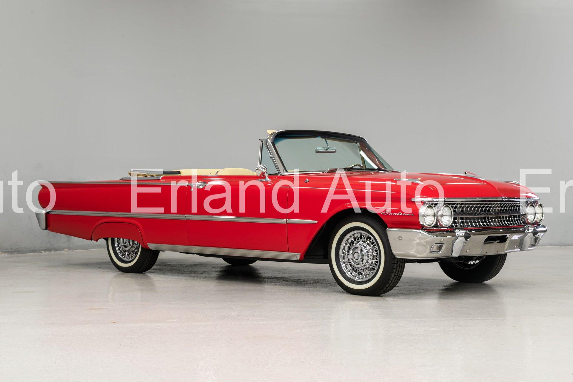 1961 Ford Galaxie 500 Sunliner